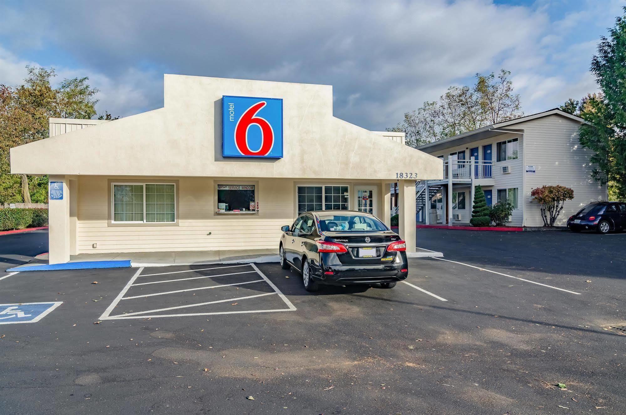Motel 6-Portland, Or - Грешем Экстерьер фото