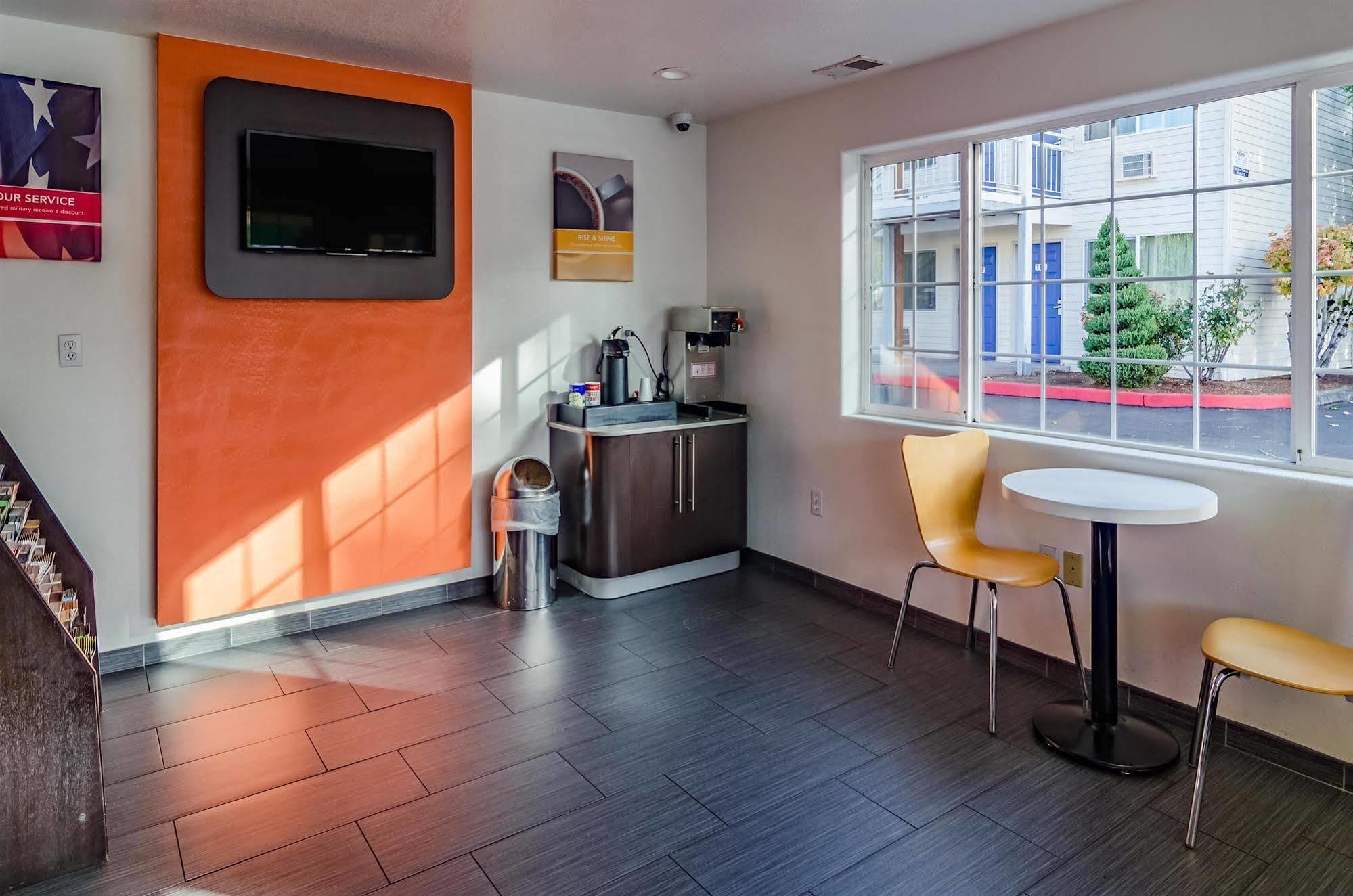 Motel 6-Portland, Or - Грешем Экстерьер фото