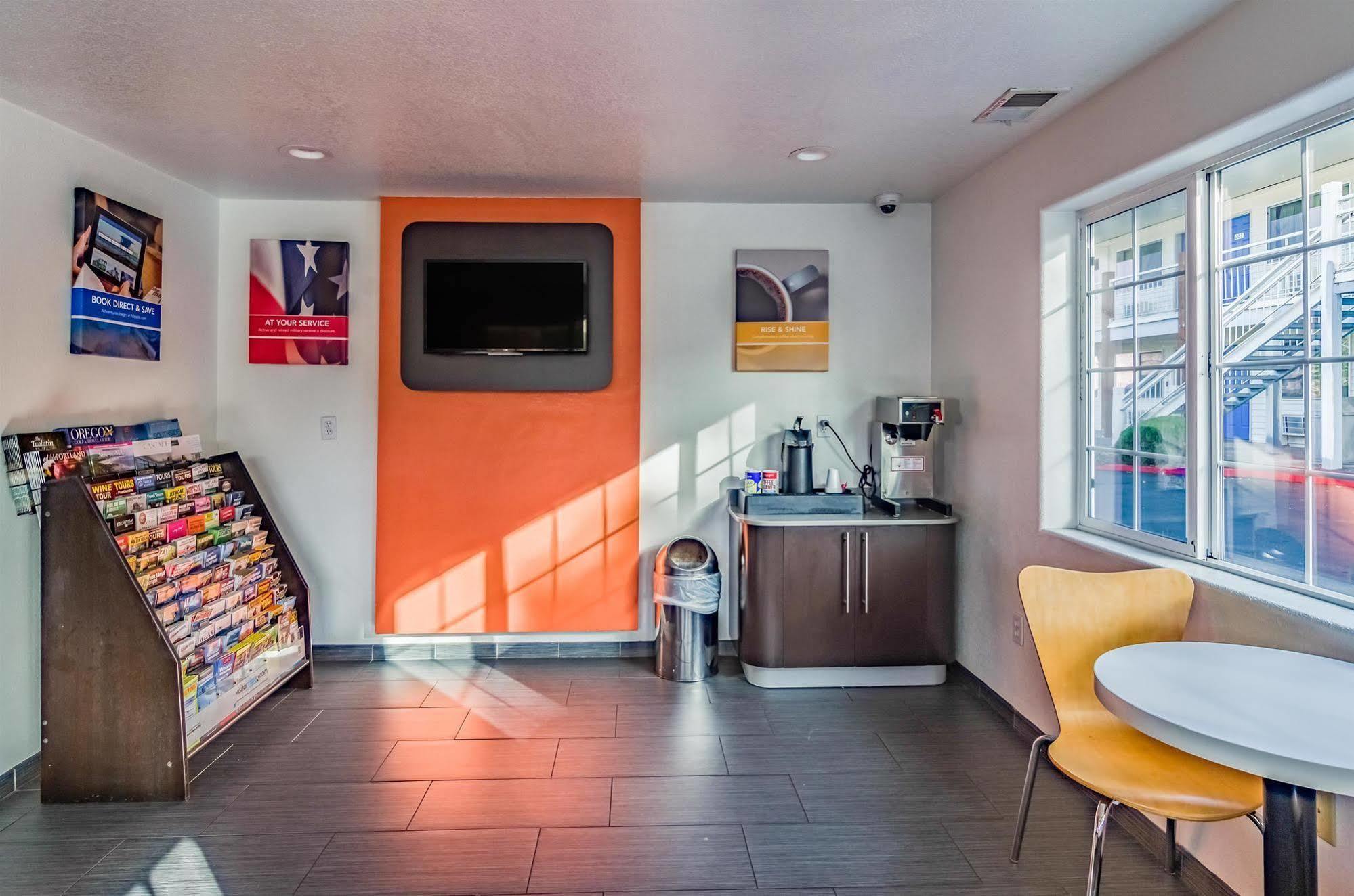 Motel 6-Portland, Or - Грешем Экстерьер фото