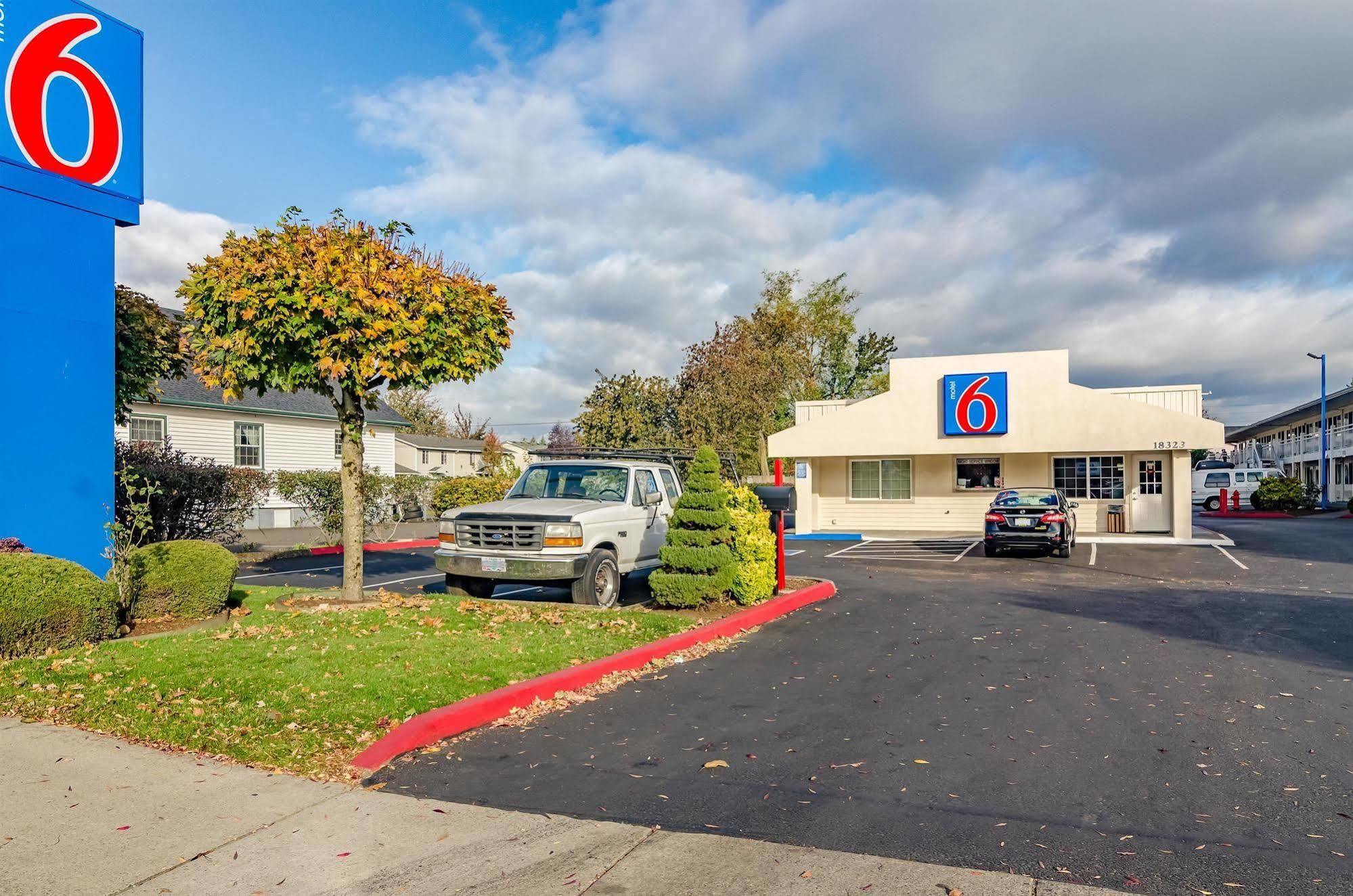 Motel 6-Portland, Or - Грешем Экстерьер фото