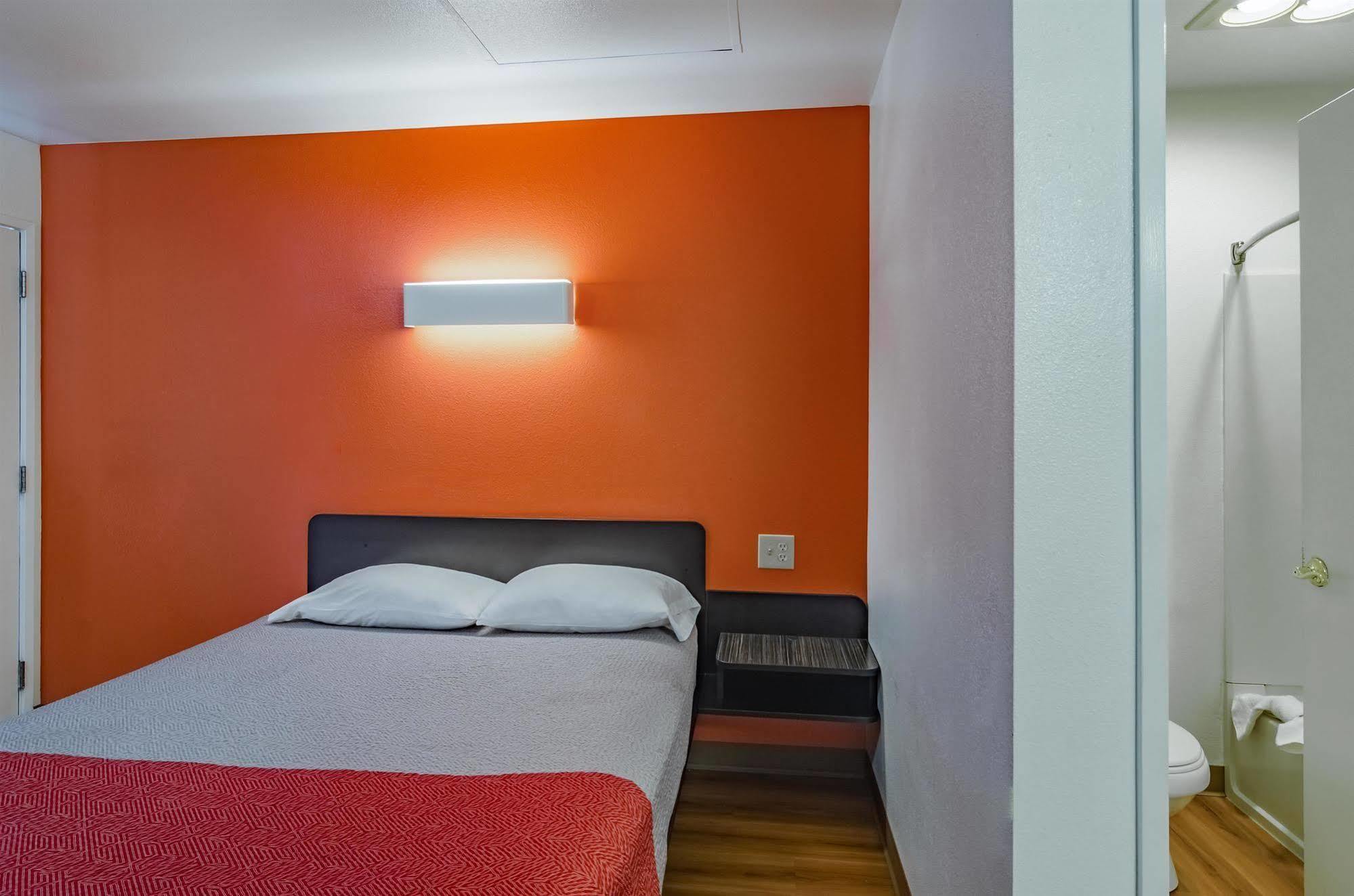 Motel 6-Portland, Or - Грешем Экстерьер фото