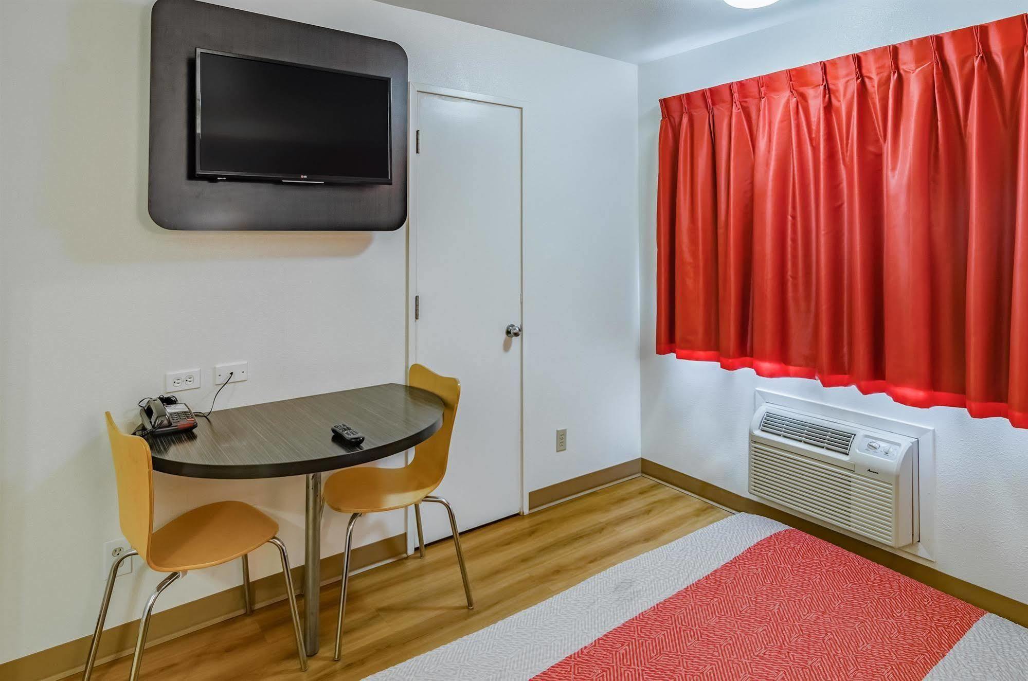 Motel 6-Portland, Or - Грешем Экстерьер фото
